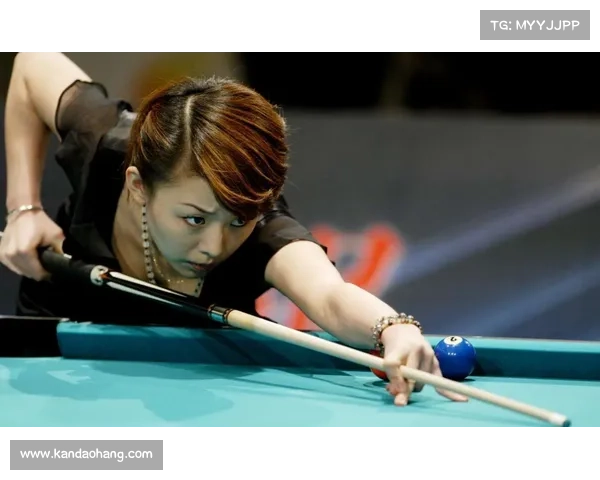 潘晓婷打台球2019